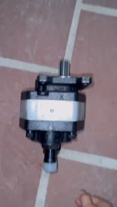 Bơm ben 550 dầu ra đường đuôi bơm quay trái lắp cho các loại xe ô tô hoàng huy hoặc tải trọng vừa 35 đến 7 tấn FC50 50ML/R 25MPa quay trái