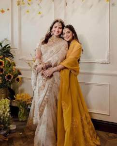 [PRE-ORDER] BOLLYWOOD BLOCKBUSTER ACTRESS STYLE BEAUTIFUL PARTYWEAR EMBROIDERED WITH SEQUENCE SAREE AND BLOUSE [DELIVERY TIME 12 DAYS]