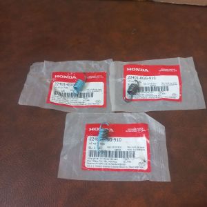 lò xo bố 3 càng : Sh ý  Shvn 150