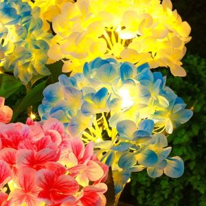 Solar LED 3 Head Hydrangea Rose Flower Light for Outdoor Garden Lawn Patio Country House Vegetable Patch Walkway Path Decoration