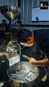 เมล็ดกาแฟ ราคาส่ง 3 กิโล เมล็ดกาแฟ สวนยาหลวง อาราบิก้า 100%