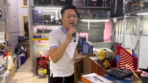(  XẢ KHO CUỐI NĂM )Micro không dây MAX 19 dành cho karaoke gia đình hát live stream loa kéo âm thanh trung thực và dễ sử dụng mic hút âm tốt nhẹ không rè chống hú bảo hành 12 tháng