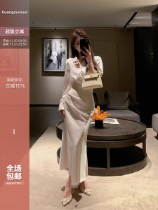 ชุดเสื้อเชิ้ตผู้หญิงเอวสูงผ้าซาตินและกระโปรงทรงหางปลา ชุดสองชิ้น ฤดูใบไม้ผลิและฤดูร้อน ชุดแฟชั่นสำหรับผู้หญิง