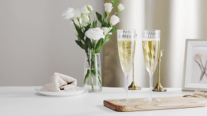 [SG STOCK]50PCS Disposable Plastic Wine Glasses Elegant & Reusable Wine Cups/Shatterproof Wine Goblet