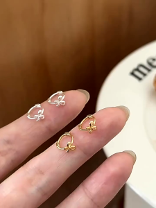 Metal Mini Bow Earrings Compact Delicate Ear Buckles Simple Elegant Lightweight Daily Fashion Jewelry  for Women Dating