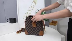 Tas Selempang Wanita Elegan Mode Korea Fashion PREMIUM High Quality Original Import