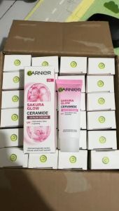 BARU! Garnier Sakura Glow Ceramide Serum Day Cream 20 ml UV / Menjadikan Kulit Wajah Halus Lembut dan Glowing