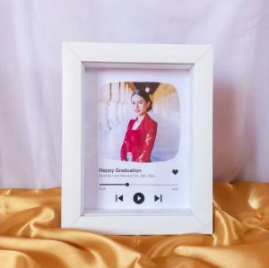 Spotify Music Frame Lampu LED Custom Kado Valentine Graduation Wedding Anniversary (Sehari Jadi)