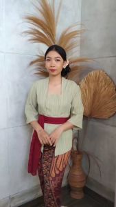 Setelan Kebaya Lady Crush Laiza Lengan Kerut dan Bawahan Rok Moscreft Stretch Selendang Modern Bali