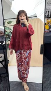 Koleksi Raya 2024 Terbaru EMMA KIMONO KEBAYA EYELET TOP/ BATIK INSTANT PARIO SET