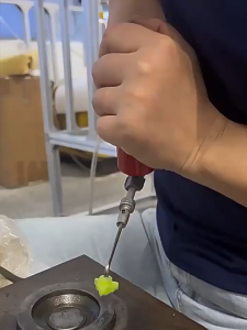 Máy Mài Khí JINLIDA Nén Khuôn Giấy Nhám Chuyển Động Tịnh Tiến Dùng Để Mài Và Đánh Bóng Trong Không Gian Hẹp. Đánh bóng