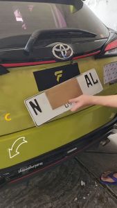 frameless plate mobil Versi JDM dudukan frameless plat mobil JDM Dimensi 28 x 10 cm