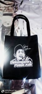TAS NGAJI. TAS PENGAJIAN. TAS DEKENGAN PUSAT. TAS GUS IQDAM. TAS STNYEL. TOTE BAG