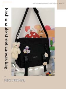 Korea retro street shooting crossbody bag dark wind work satchel Japanese Harajuku hundred students canvas bag