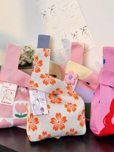 กระเป๋าถือถัก กระเป๋าถือสินค้าของขวัญ กระเป๋าถือสำหรับกิจกรรมของบริษัท กระเป๋าถือสินค้าบริการ กระเป๋าถือแบบมีโลโก้ กระเป๋าถือแฟชั่น