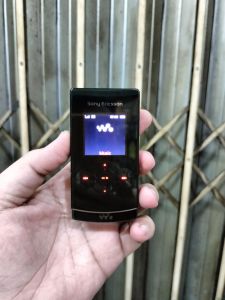 Sony ericsson w980 aka madona original mulus antik langka