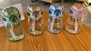 Kids Sipply Cup for School & Travel Leak-Proof Straw Cup Food-Grade Silicone Water Bottle with Straw Bounce