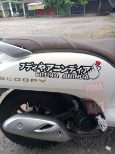 Costum nama  Stiker cutting list motor Honda Scoopy