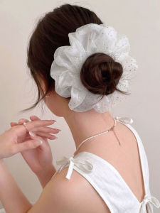 Gentle and Versatile Bun Hair Band