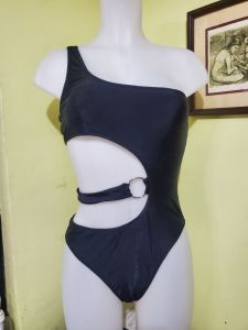 SALE!!! STYLISH BRAND NEW SWIM WEAR SMALL WITH PADDINGS DOUBLE LININGS STRETCHABLE NYLON SPANDEX FABRIC