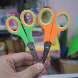 PROMO!!!GUNTING KECIL WARNA RANDOM/ GUNTING KERTAS MURAH SERBAGUNA