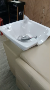 เตียงสระ รุ่น SkyMono พร้อม อ่างสระเซรามิกเหลี่ยมขาว โครงสร้างภายในแข็งแรงคุ้มค่า