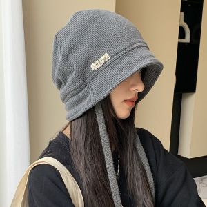 อุ่น หมวกชาวประมงถักสําหรับผู้หญิง ฤดูใบไม้ร่วง ฤดูหนาว หลากหลาย ป้องกันหู ขนสัตว์ หมวกพู่เส้นด้าย ลำลอง หมวกปีกกว้าง