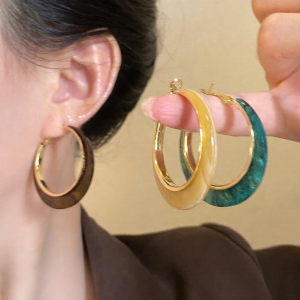 Bông Tai Vintage Kích Thước Mặt Nhỏ Màu Nâu