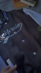 Jaket Anak Varsity & Baseball: Hangat, Stylish & Cocok Untuk Semua Ukuran