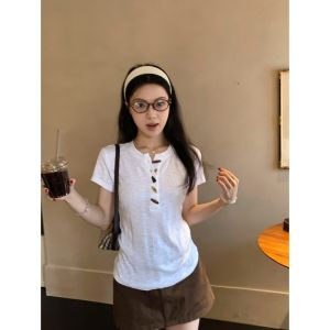 Textured Horn Button Short Sleeve Slim Fitting T-shirt