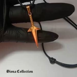 Excelent 01 !! Kalung Pria keren tali korea plus bandul pisau Titanium gold model terbaru dan kekinian kalung tali bandul pria