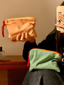 XINDONGXINGQIU | Ins Style Portable Large Capacity Makeup Bag