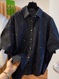 เสื้อเชิ้ตแขนสั้นสีดำสำหรับผู้หญิง ทรงหลวม ดีไซน์เก๋ไก๋ ดีไซน์ฝรั่งเศส ดีไซน์ใหม่ ฤดูร้อน 2025 เสื้อเชิ้ตผู้หญิง