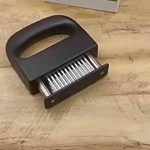 Meat Tenderizer with 48 Stainless Steel Ultra Sharp Needle Blade Suitable for Cutting Beef Pork Turkey Kitchen Cooking Tool.
