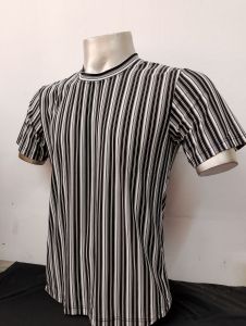 เสื้อยืดคอกลมแขนสั้นริ้วทางดำขาว เสื้อทีเชิ้ต