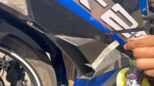 Super Black Trim Restorer Penghitam Body Motor & Mobil Black Pigment