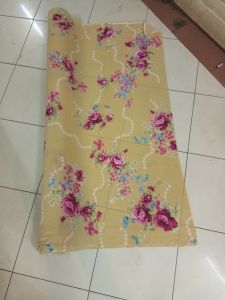 Obral kain ceruty / kain ceruty babydoll / ceruty babydoll meteran / ceruty babydoll motif bunga / ceruty babydoll motif baru / harga 05/setengah mtr