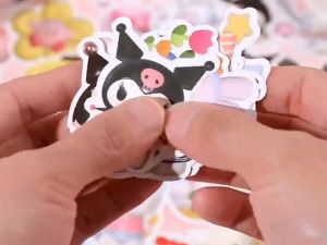 LAKOE 100Pcs Stiker Sanrio Lucu 3D Kartun Stiker Tahan Air Kuromi Melody