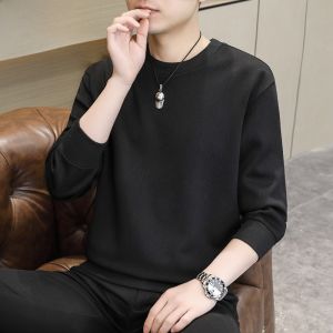 HENGYUANXIANG | เสื้อยืดคอกลมแขนยาวปักลายสำหรับผู้ชาย เสื้อผ้าทำงานฤดูใบไม้ร่วง/ฤดูใบไม้ผลิ ทรงหลวม สไตล์นักเรียน แบรนด์ Hengyuanxiang