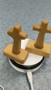Handheld Wood Cross Prayer Gift: A Spiritual Comfort Accessory