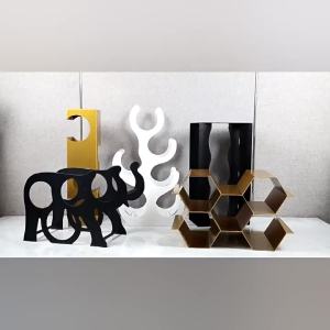 Metal Art Twisted Scandinavian Decor Home Office Desk Hallway Ornament