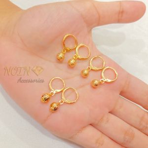 Anting Bola Kerawang Lapis Emas: Aksesoris Perhiasan Elegan