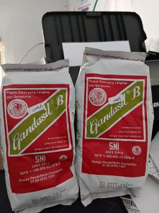 TerLaris Pupuk Bunga dan Buah GandasiL B isi 500gram