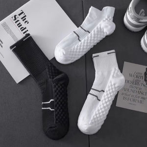 1 Pair Athletic Sports Socks – Breathable & Sweat-Absorbent for Basketball and Running (Low/Mid/High Cut)