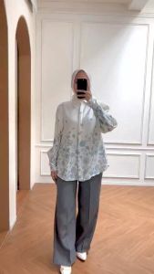 Anfang Fashion - Atasan Renany Blouse Bunga Oversized Bahan Satin Kemeja Wanita Korean Style
