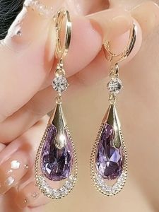 Fashionable Crystal Earrings Womens Elegant High-End Feeling Alloy Silver Gold Plated Jewelry Korean Style Fresh out New Model