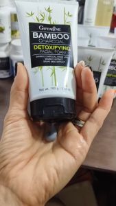 คุยกับเซลลูยู 100 กรัม กิฟฟารีน แบมบู ชาร์โคล ดีท็อกซิฟายอิ้ง เฟเชียล โฟม โฟมล้างหน้า รักษาปัญหาสิว ควบคุมความมัน