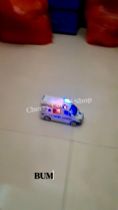 [FREE BATTERIES] Siren + Lights Small Ambulance Bump & Go Toy Vehicle Ambulans