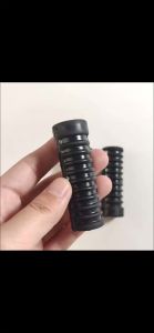 BỘ 2 GÁC CHÂN CAO SU ĐEN CHO GHẾ NGỒI XE – ĐẾ GÁC CHÂN TRƯỚC CAO CẤP BỀN CHẮC CHỐNG TRƯỢT
