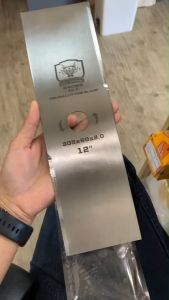 (ตัวโล๊ะ แพ็กเกจใส) ️ ใบตัดหญ้า เหล็กSK5แท้ ขนาด12นิ้ว หนา2.0มิล รุ่นคมพิเศษ เคลือบน้ำมันกันสนิม ตัดหญ้าสวน